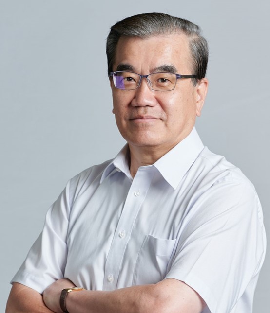 薛博仁-裁切版.jpg